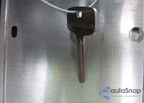 2000 Toyota Tundra Ltd V8 из США, поврежденный, VIN 5TBBT4816YS059351